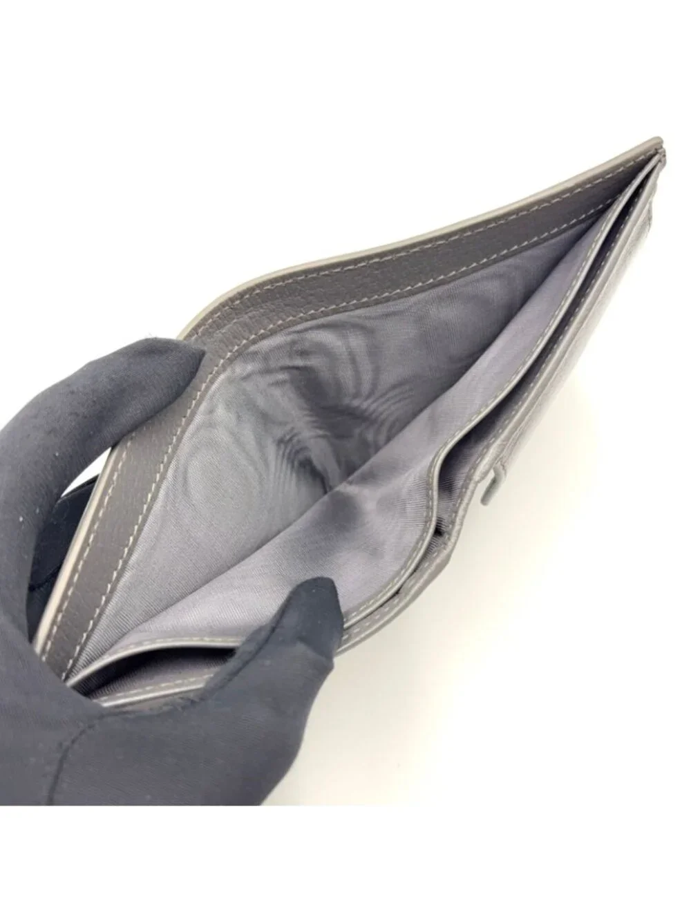 Gucci New Web GG Supreme Gray Bifold Wallet